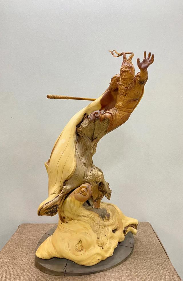 张义大师获聘北京工美珠宝首席雕刻设计师 电脑动画设计与传统工艺的融合